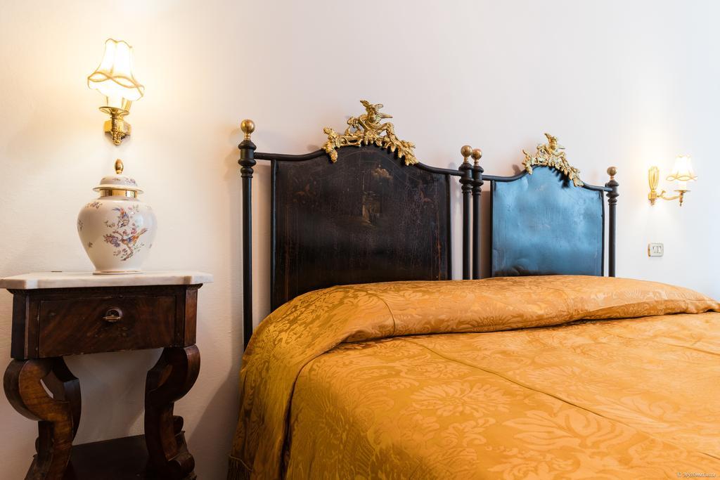 L'Antica Chaise Longue ลุคคา ภายนอก รูปภาพ