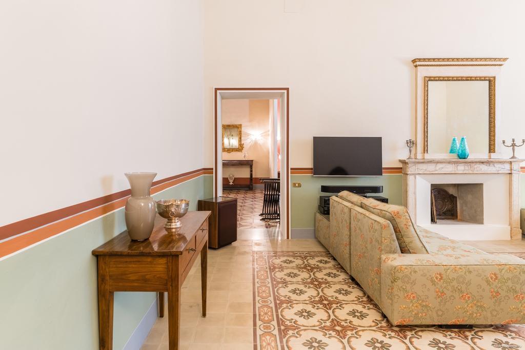 L'Antica Chaise Longue ลุคคา ภายนอก รูปภาพ